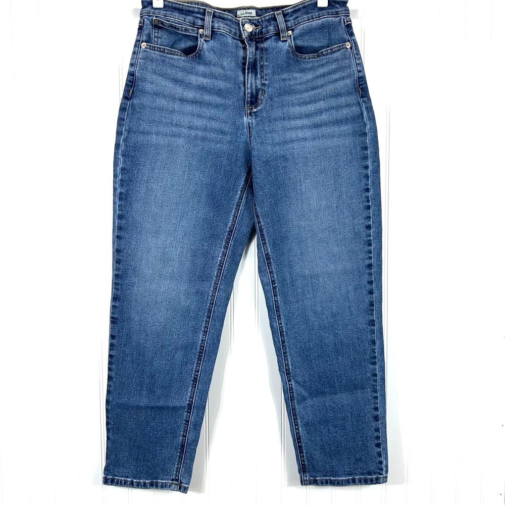 LL Bean Classic Fit Jeans Womens 10 Petite Medium Wash Straight Leg 519021